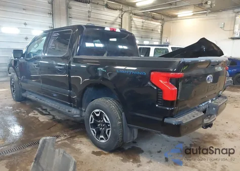 2023 Ford F-150 Lightning Xlt z USA, uszkodzony, nr VIN 1FTVW1EL8PWG43930